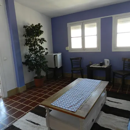 Villa Alicia Guest House-2