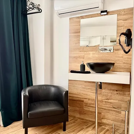Ilustre Rooms Malaga-2